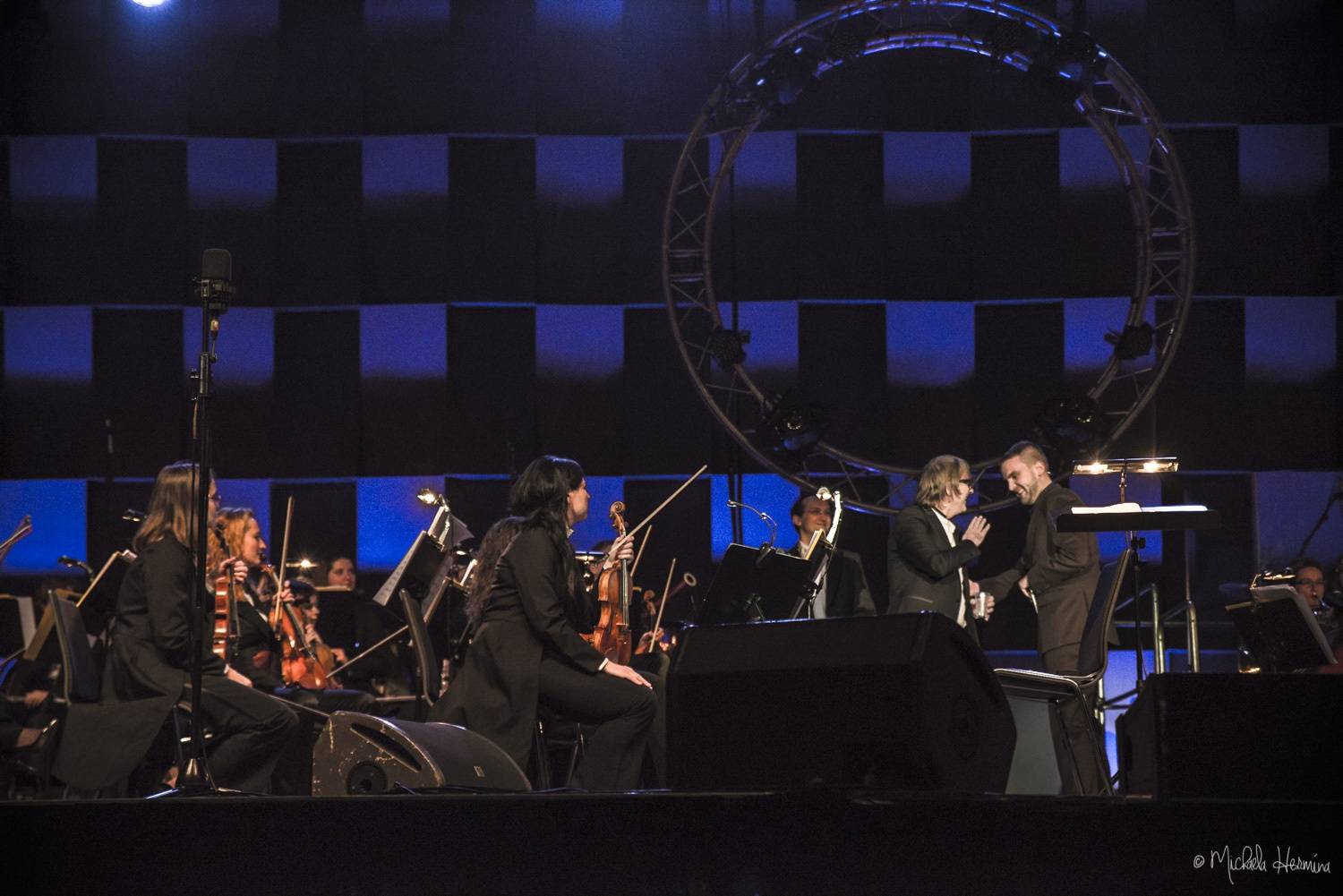 V Karlíně zářily vánoční hvězdy - Chinaski, Miro Žbirka, Michal Hrůza či Marek Ztracený