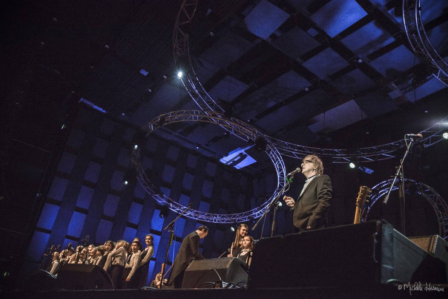 V Karlíně zářily vánoční hvězdy - Chinaski, Miro Žbirka, Michal Hrůza či Marek Ztracený