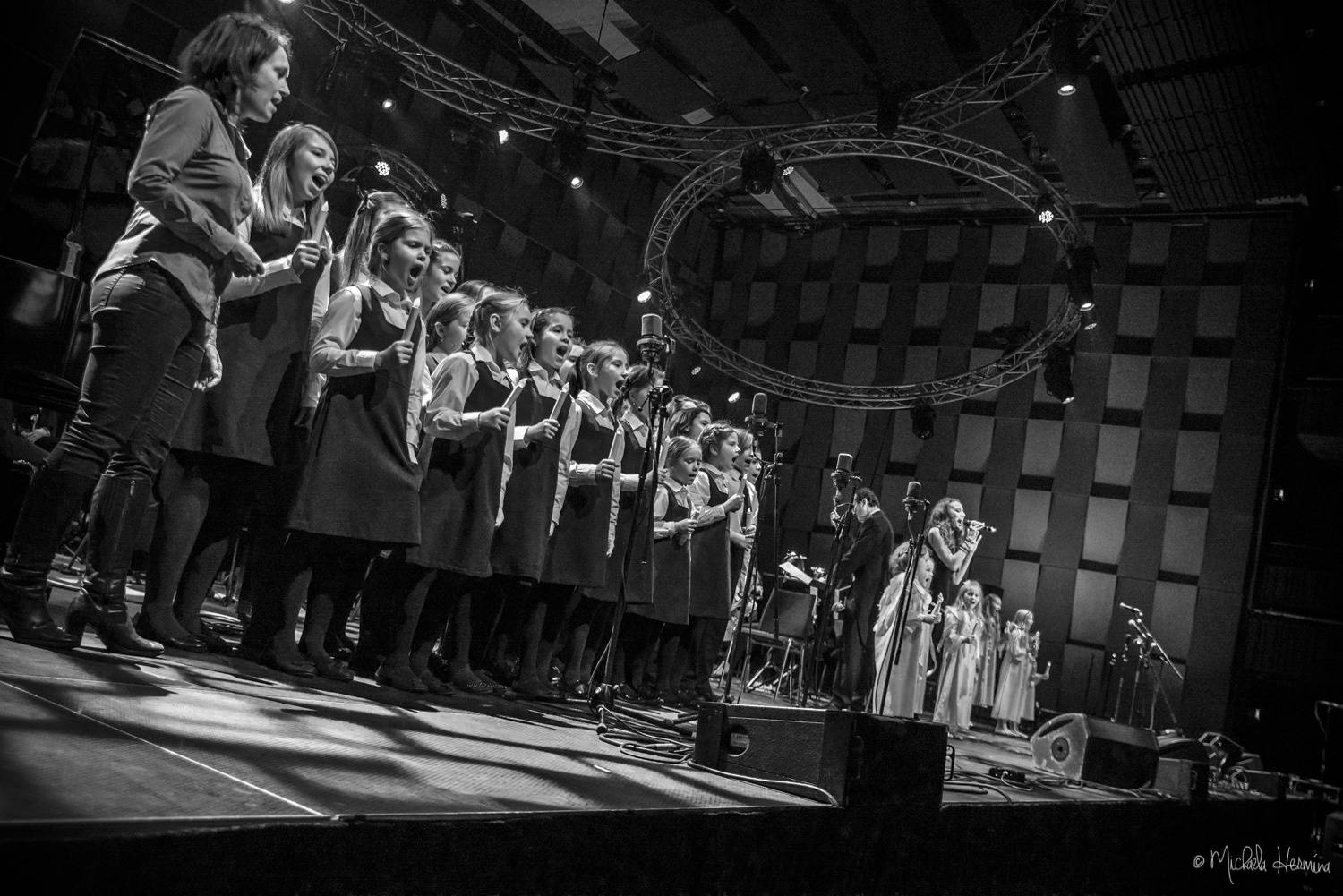 V Karlíně zářily vánoční hvězdy - Chinaski, Miro Žbirka, Michal Hrůza či Marek Ztracený