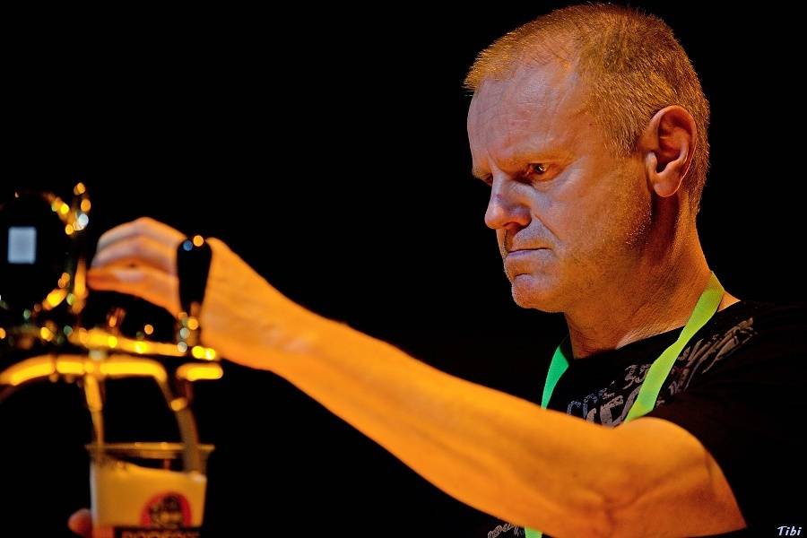 S kapelou Tři sestry na zkoušce, v zákulisí i na velkém koncertě v O2 areně