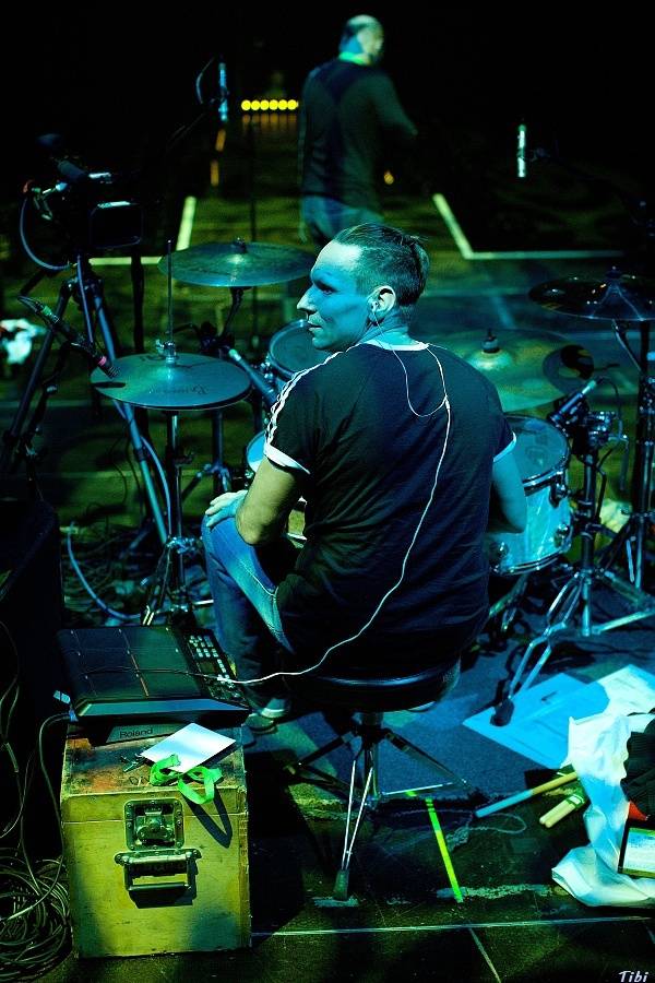 S kapelou Tři sestry na zkoušce, v zákulisí i na velkém koncertě v O2 areně