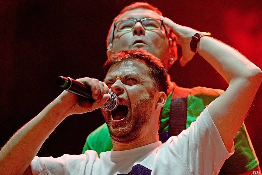 S kapelou Tři sestry na zkoušce, v zákulisí i na velkém koncertě v O2 areně