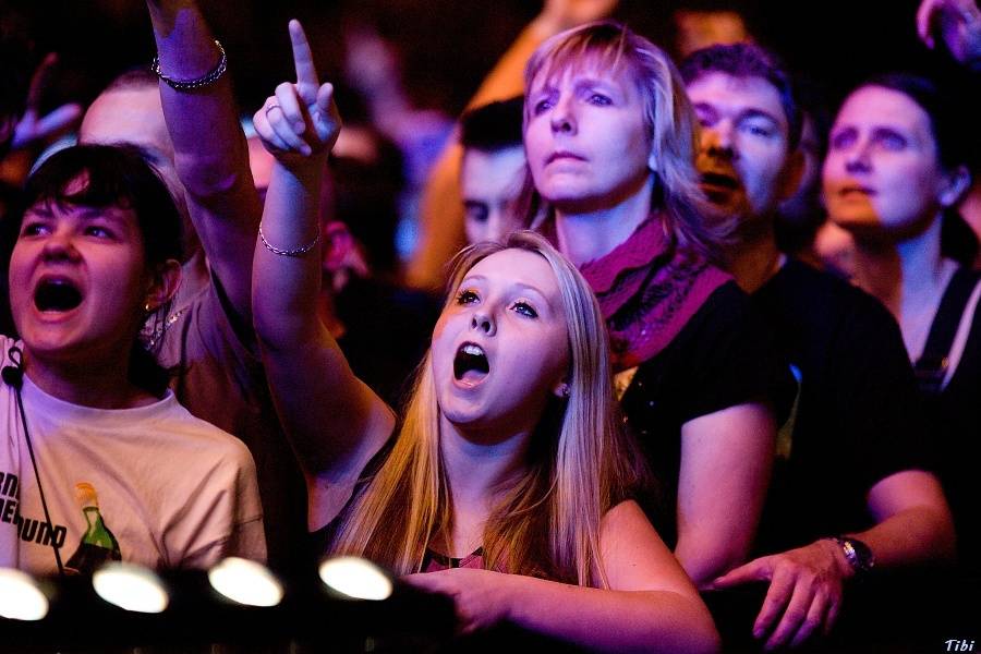 S kapelou Tři sestry na zkoušce, v zákulisí i na velkém koncertě v O2 areně