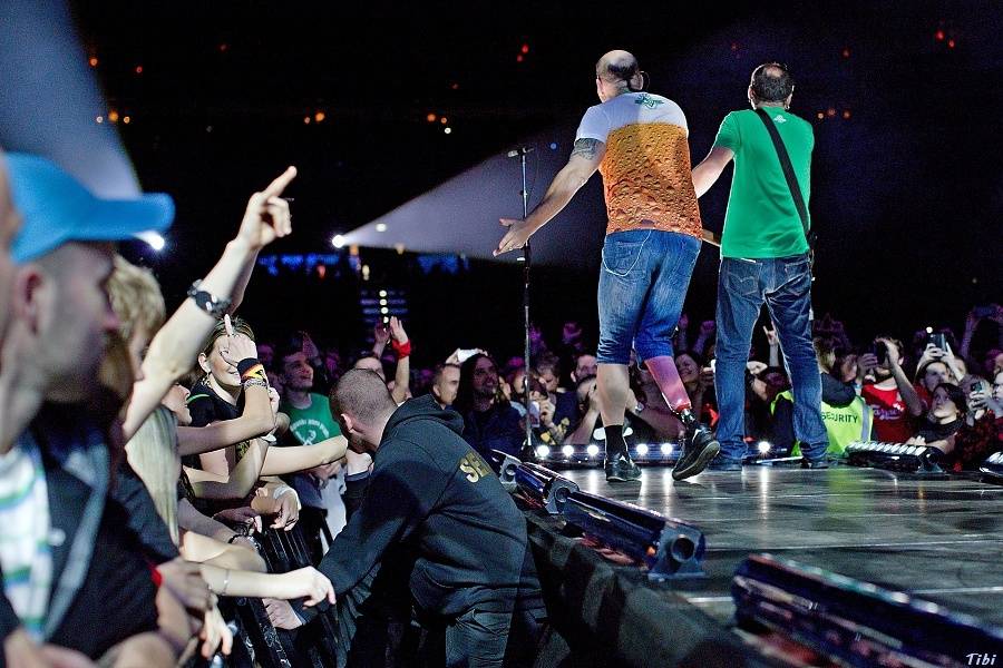 S kapelou Tři sestry na zkoušce, v zákulisí i na velkém koncertě v O2 areně