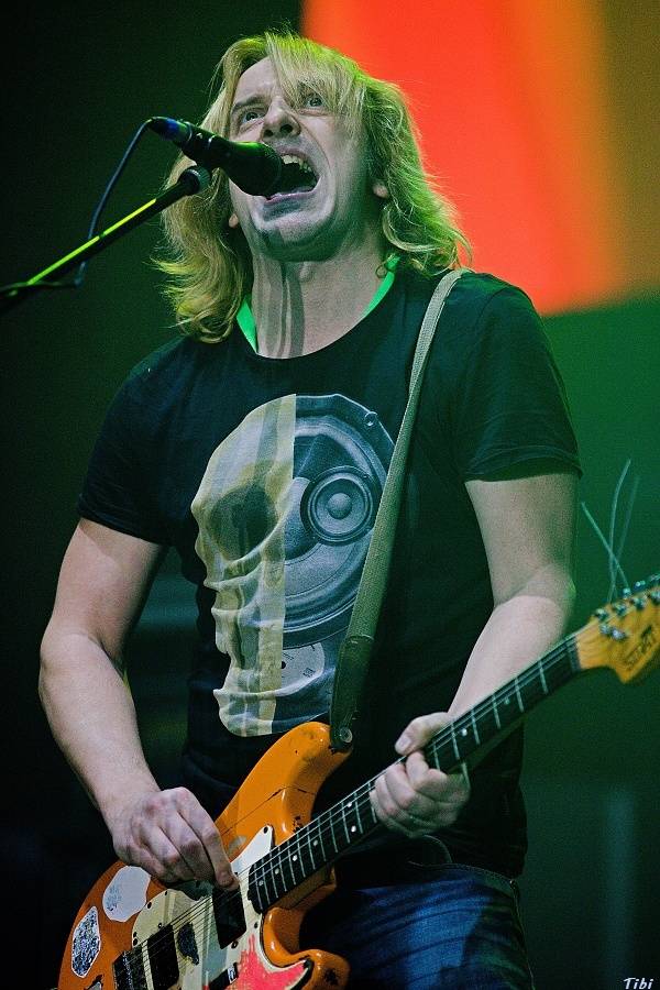 S kapelou Tři sestry na zkoušce, v zákulisí i na velkém koncertě v O2 areně