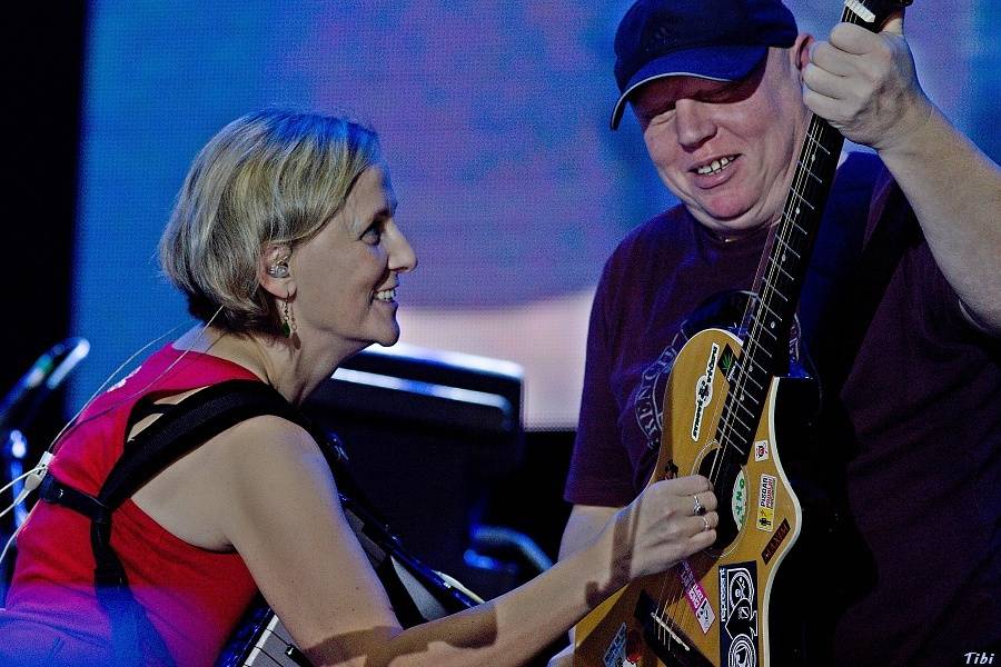 S kapelou Tři sestry na zkoušce, v zákulisí i na velkém koncertě v O2 areně