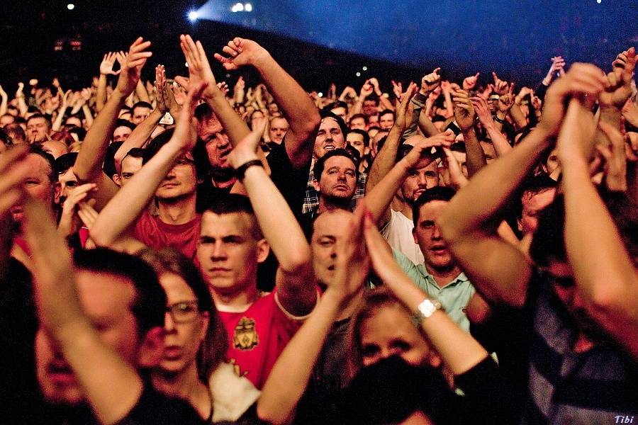 S kapelou Tři sestry na zkoušce, v zákulisí i na velkém koncertě v O2 areně