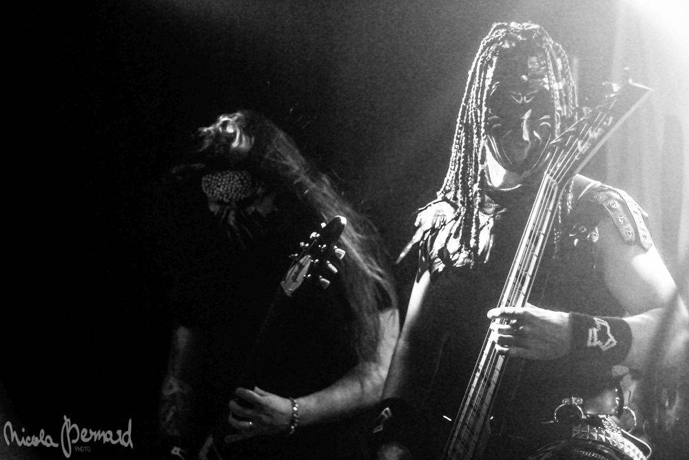 Dymytry mají za sebou 100 koncertů, rozdávali dárky a pozvali malého metalistu na pódium