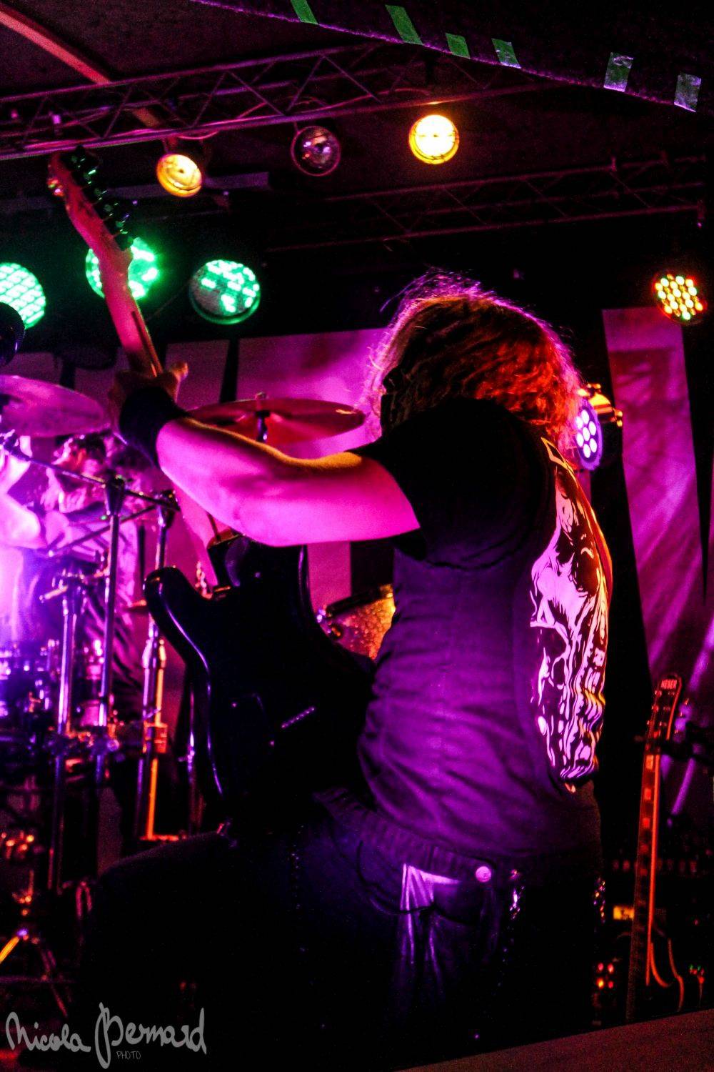 Dymytry mají za sebou 100 koncertů, rozdávali dárky a pozvali malého metalistu na pódium