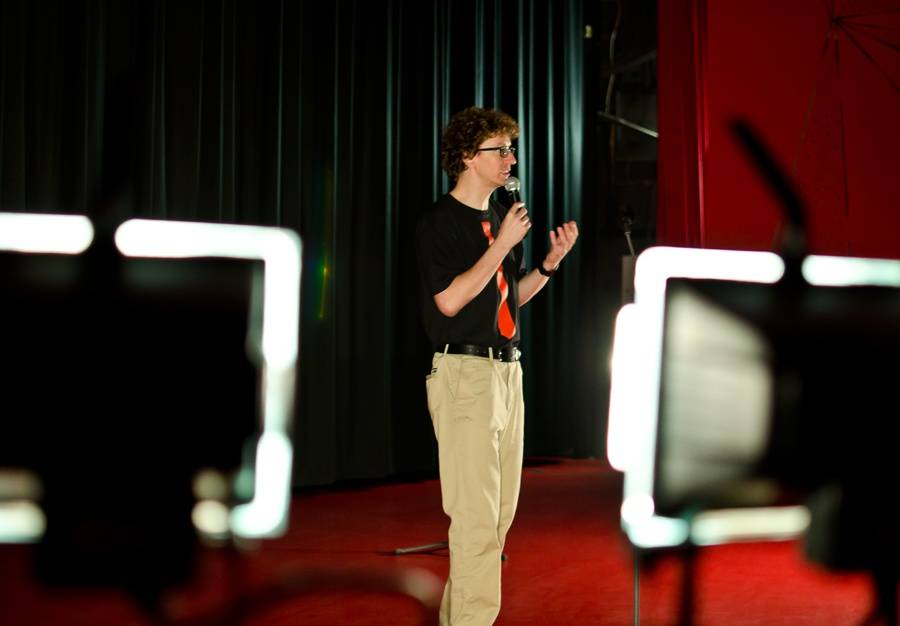 Na stojáka v Kadani: Lukáš Pavlásek a spol. bavili tak, že tekly slzy smíchu