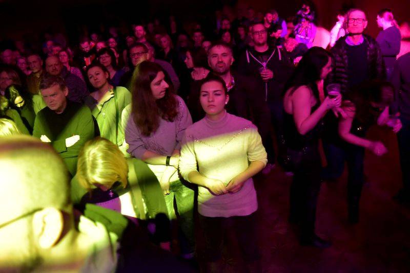 Precedens představili Ivu Marešovou coby svou novou zpěvačku v pražské Akropoli