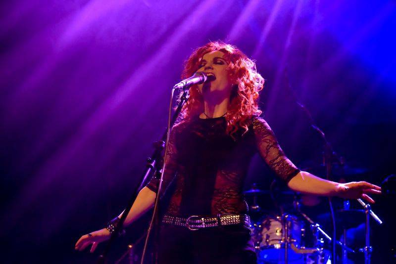 Precedens představili Ivu Marešovou coby svou novou zpěvačku v pražské Akropoli