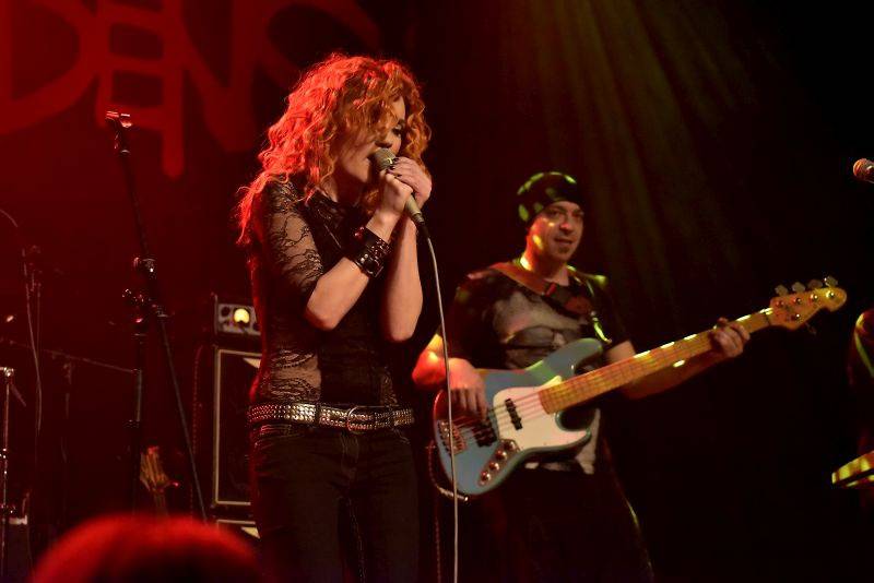 Precedens představili Ivu Marešovou coby svou novou zpěvačku v pražské Akropoli