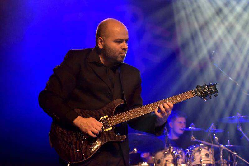 Precedens představili Ivu Marešovou coby svou novou zpěvačku v pražské Akropoli