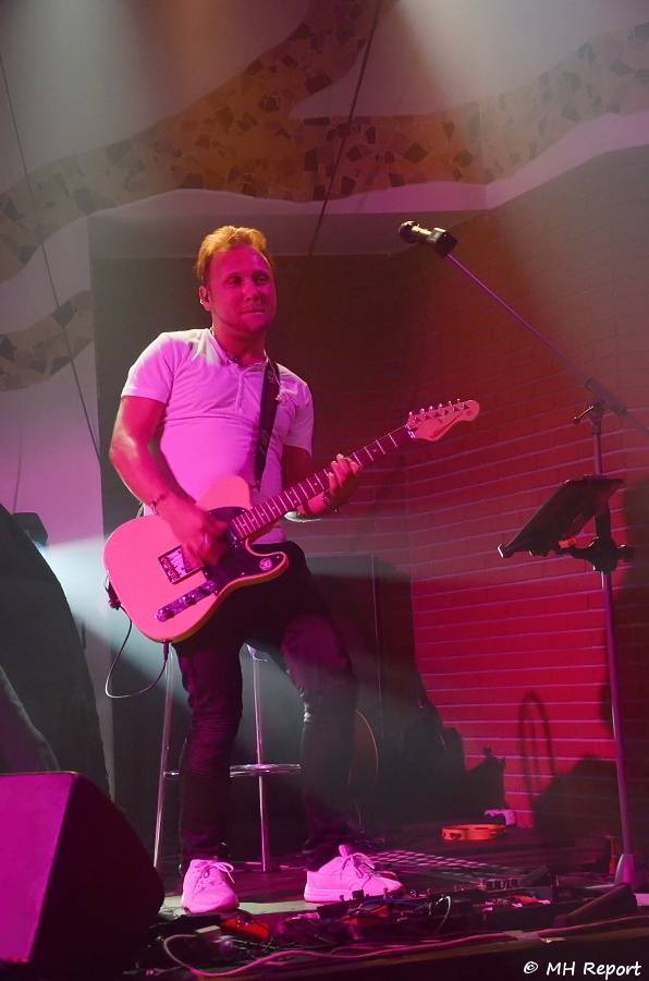 Rockové hity minulého století zněly Plzní. Hráli je X-Cover