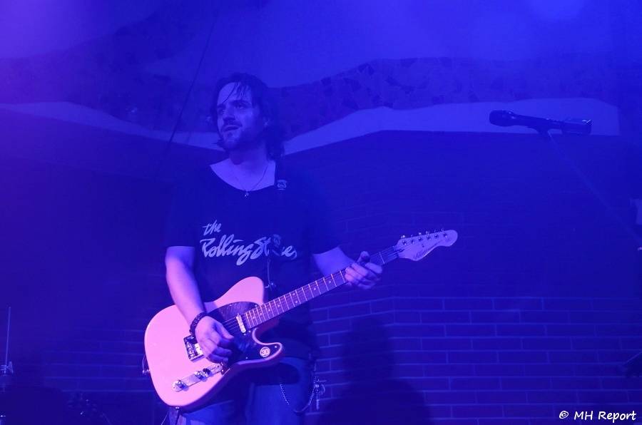 Rockové hity minulého století zněly Plzní. Hráli je X-Cover