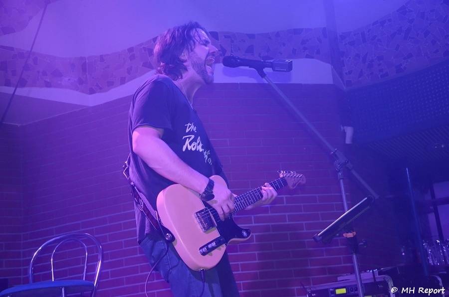 Rockové hity minulého století zněly Plzní. Hráli je X-Cover