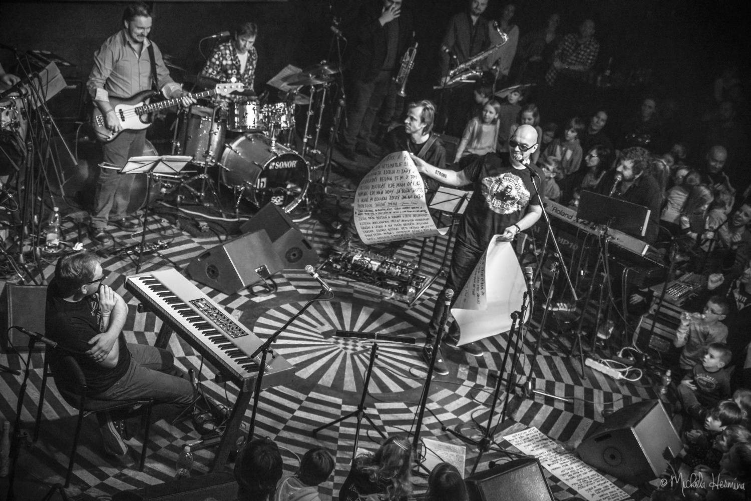 Matej Benko, Klára Vytisková, Dan Bárta, Oto Klempíř, Ondřej Ruml a další se proměnili v Planety