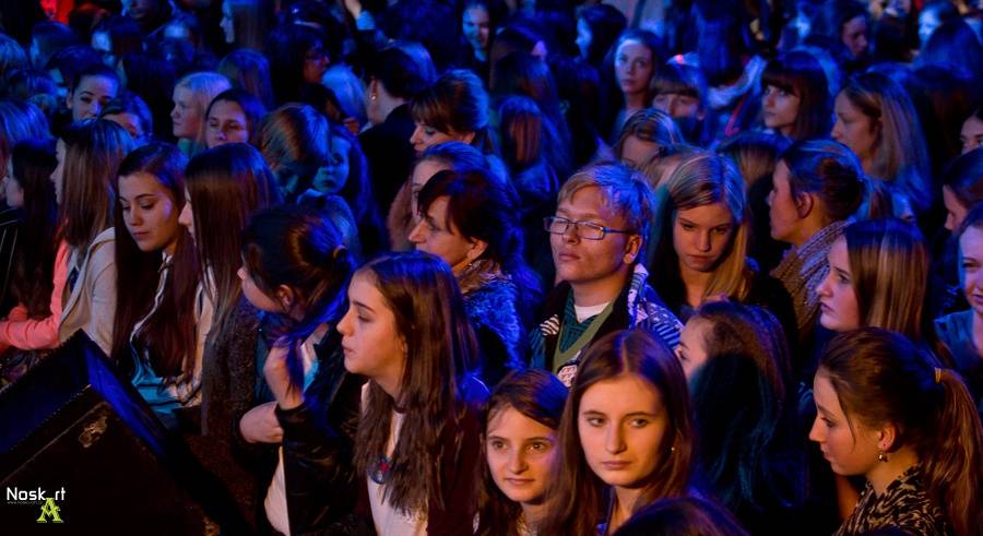 Emma Drobná, Štěpán Urban a další finalisté SuperStar vytáhli fanoušky do SaSaZu