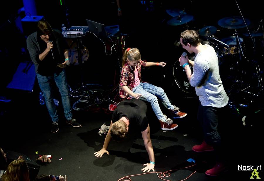 Emma Drobná, Štěpán Urban a další finalisté SuperStar vytáhli fanoušky do SaSaZu