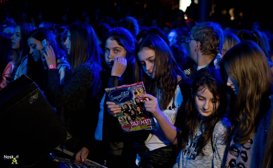 Emma Drobná, Štěpán Urban a další finalisté SuperStar vytáhli fanoušky do SaSaZu