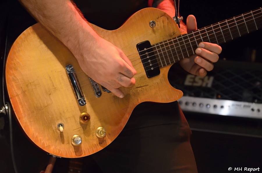 Amores Perros slavili 10 let! Od fanoušků dostali i dort