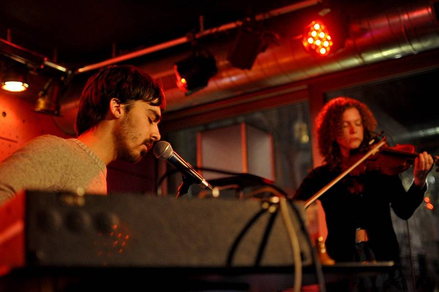 Jedna bota a bubenický um - Will Samson a Manu Delago okouzlili  festival Spectaculare