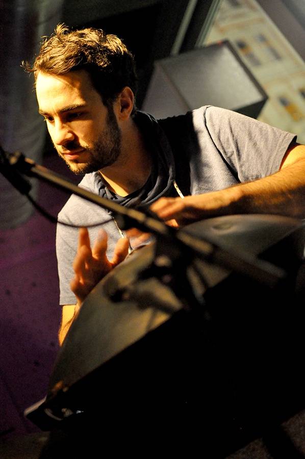 Jedna bota a bubenický um - Will Samson a Manu Delago okouzlili  festival Spectaculare