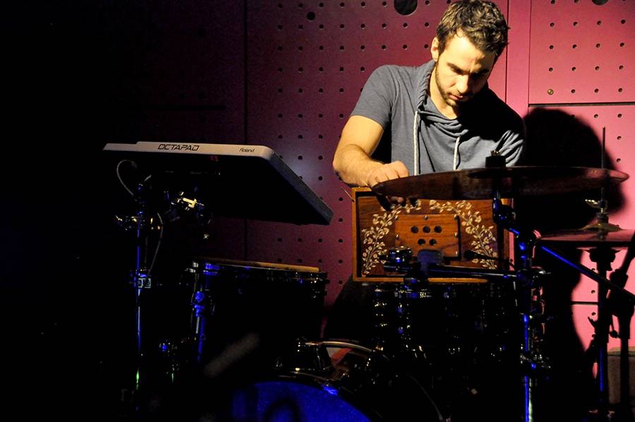 Jedna bota a bubenický um - Will Samson a Manu Delago okouzlili  festival Spectaculare