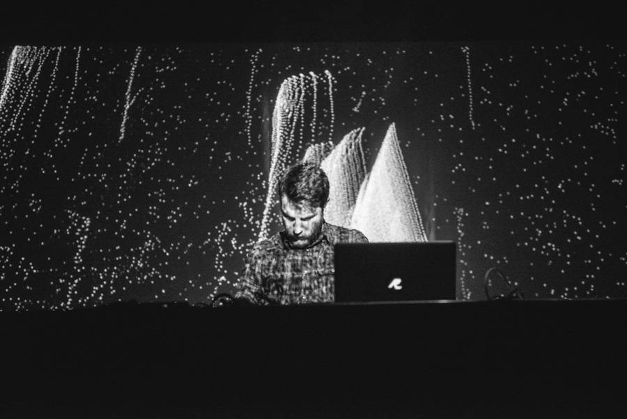 Pokračoval festival Spectaculare: Rival Consoles málem zbořil Palác Akropolis