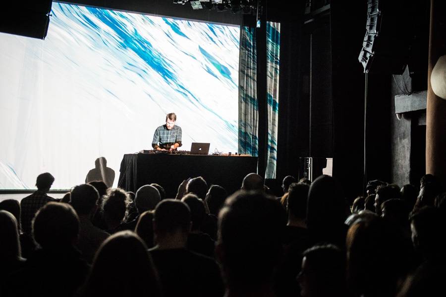 Pokračoval festival Spectaculare: Rival Consoles málem zbořil Palác Akropolis