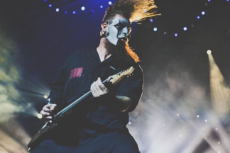 Děsivé masky a metalová řežba v Praze: Slipknot druhým objektivem