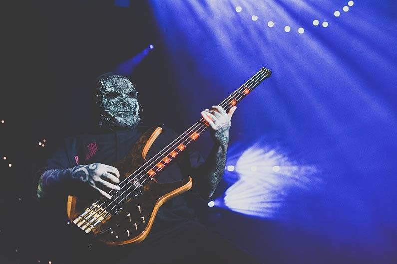Děsivé masky a metalová řežba v Praze: Slipknot druhým objektivem