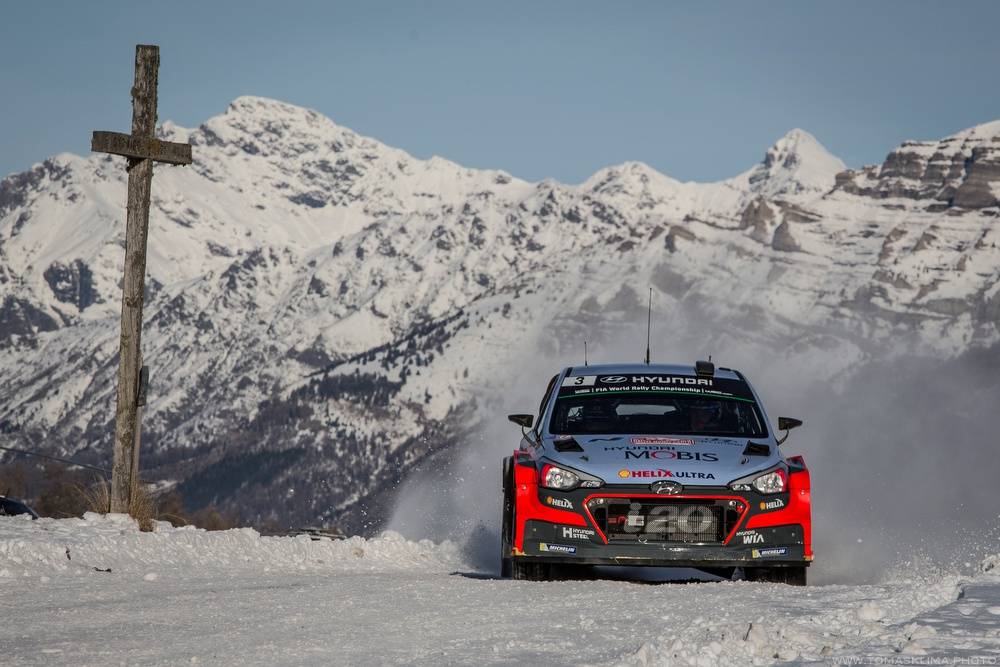 Rallye Monte Carlo: přehlídka rychlosti na ledových tratích