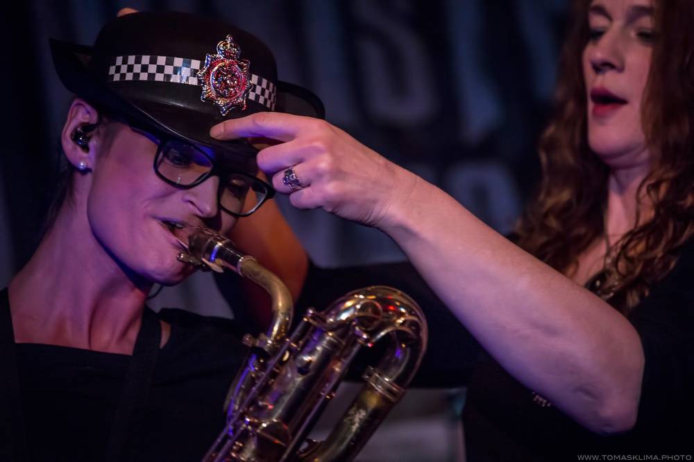 Sto zvířat vystavělo v Praze Ministerstvo mýho nitra