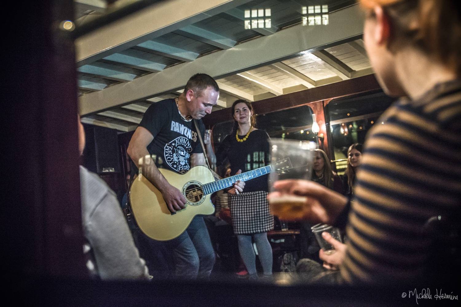 Circus Ponorka vzal svoje mašinky na loď 