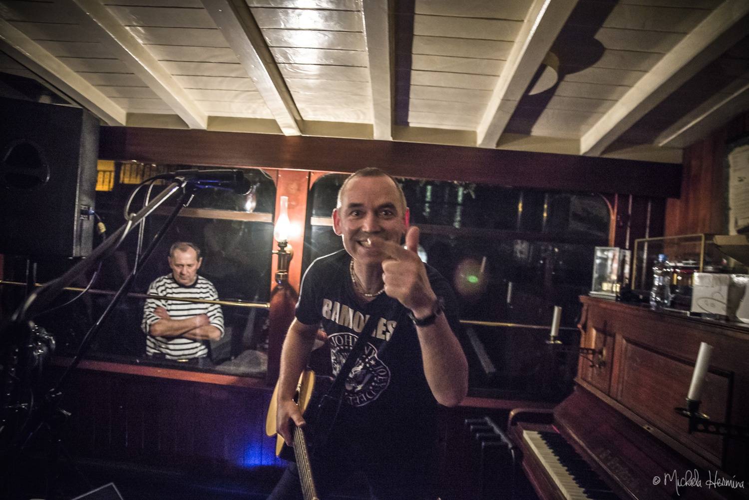 Circus Ponorka vzal svoje mašinky na loď 