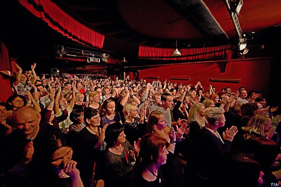 Oživená Alice s Danem Bártou nadchla fanoušky i v Českých Budějovicích