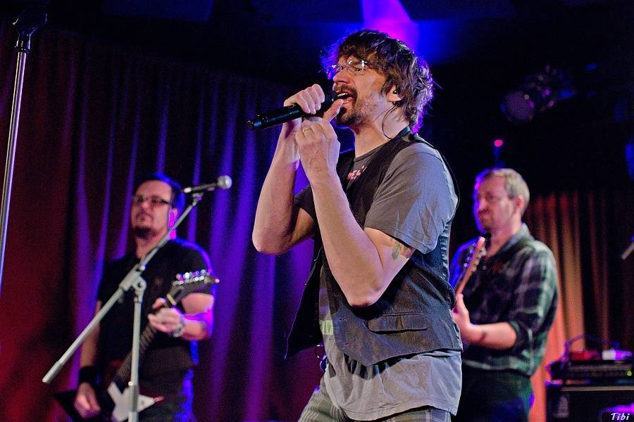 Oživená Alice s Danem Bártou nadchla fanoušky i v Českých Budějovicích