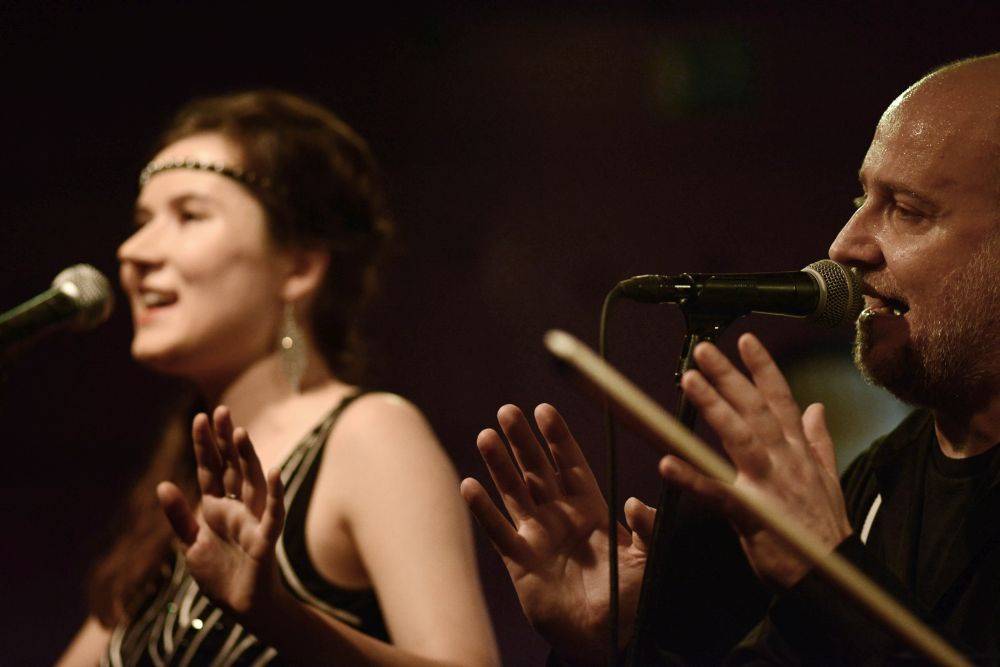 Mr. Elastik rozpoutal v Jazz Docku electroswingovou horečku