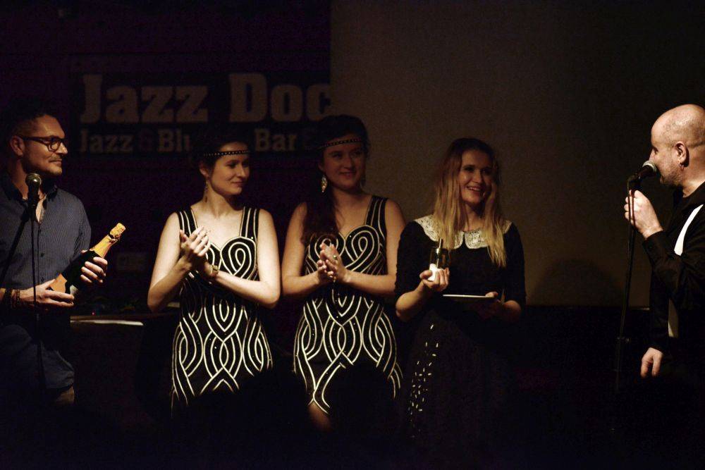 Mr. Elastik rozpoutal v Jazz Docku electroswingovou horečku