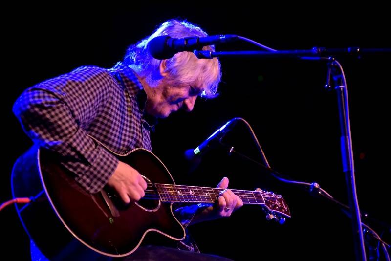 V Praze předvedl kytarové umění Lee Ranaldo, spoluzakladatel Sonic Youth