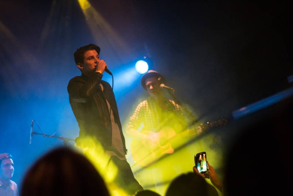 Sebastian v Brně odehrál koncert kompletně akusticky