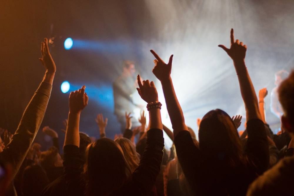 Sebastian v Brně odehrál koncert kompletně akusticky