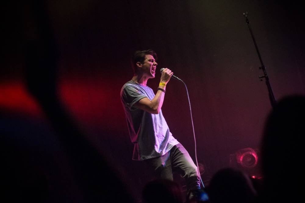 Sebastian v Brně odehrál koncert kompletně akusticky