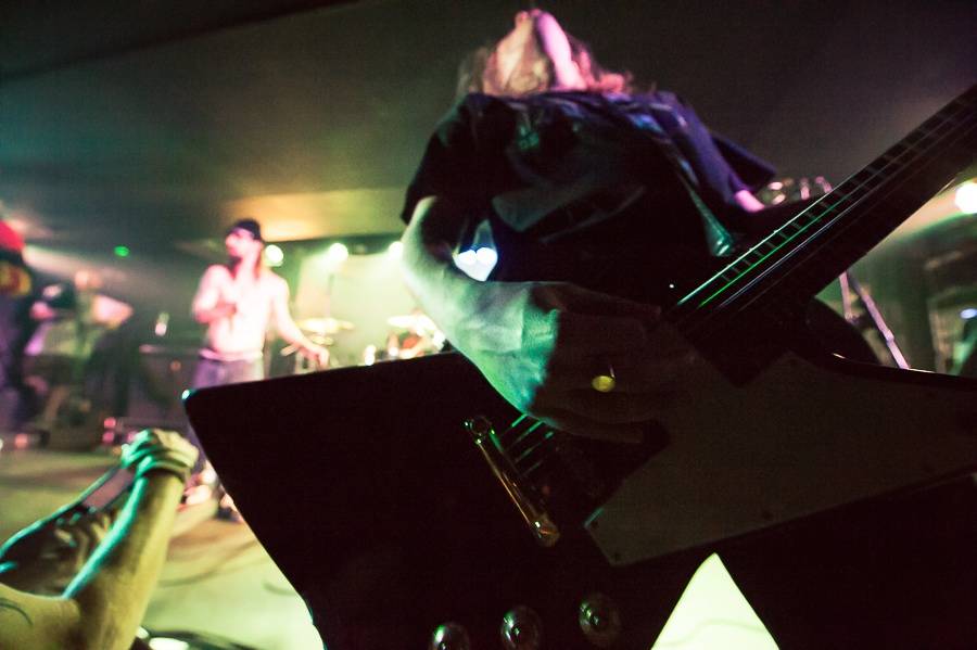 Surovost i skvělý zvuk doprovázaly koncert Lionheart v Rock Café