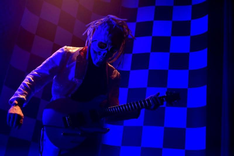 Maskovaní The Residents byli v Akropoli tajemní, šílení i teatrální