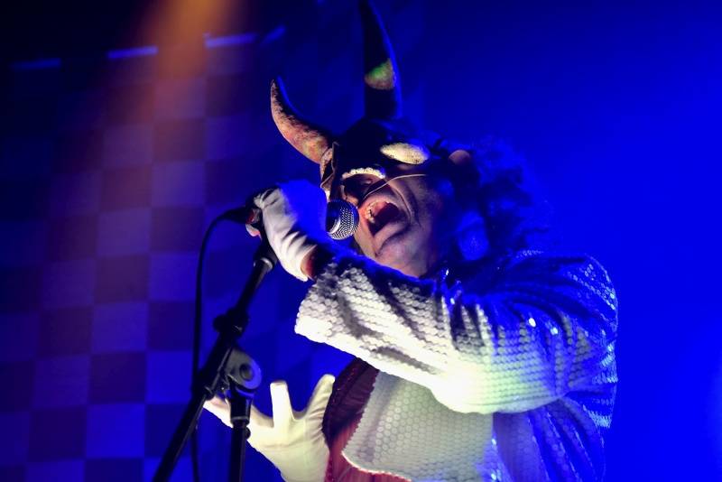 Maskovaní The Residents byli v Akropoli tajemní, šílení i teatrální