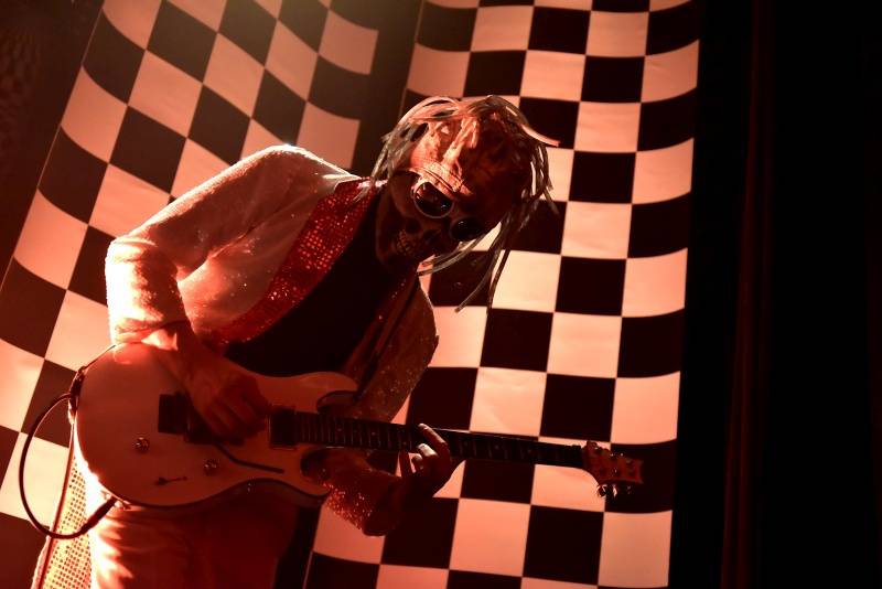 Maskovaní The Residents byli v Akropoli tajemní, šílení i teatrální