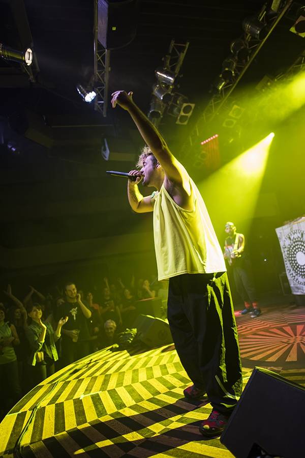 Che Sudaka v Lucerna Music Baru: radost, tanec a příval energie 